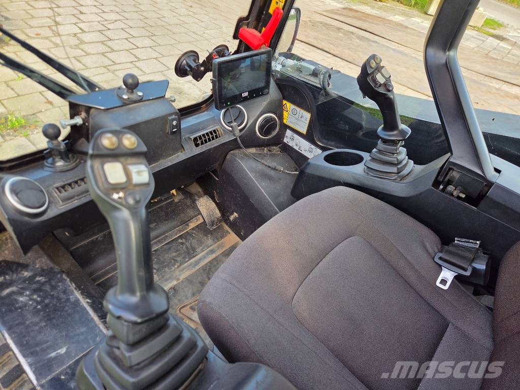 JCB 225 T 5200kg Skid steer mini nakladalci