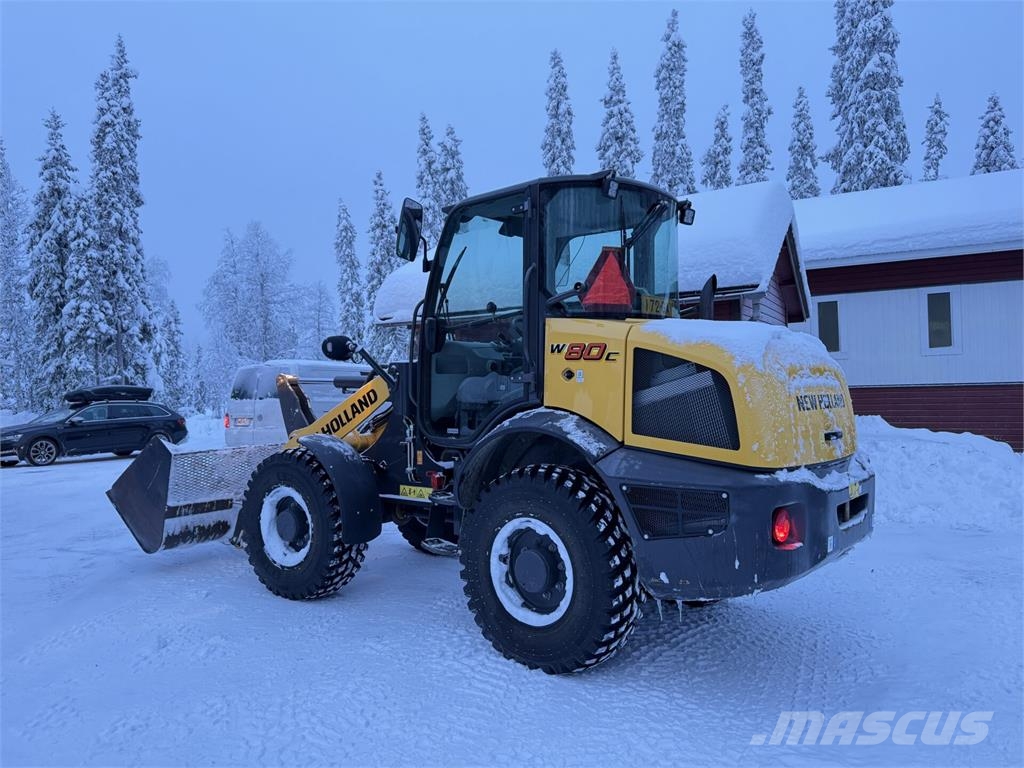 New Holland W80C 轮式装载机