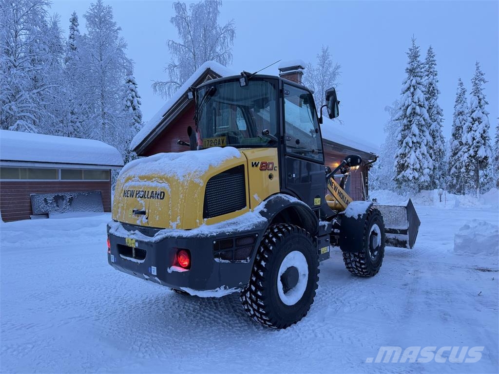 New Holland W80C 轮式装载机