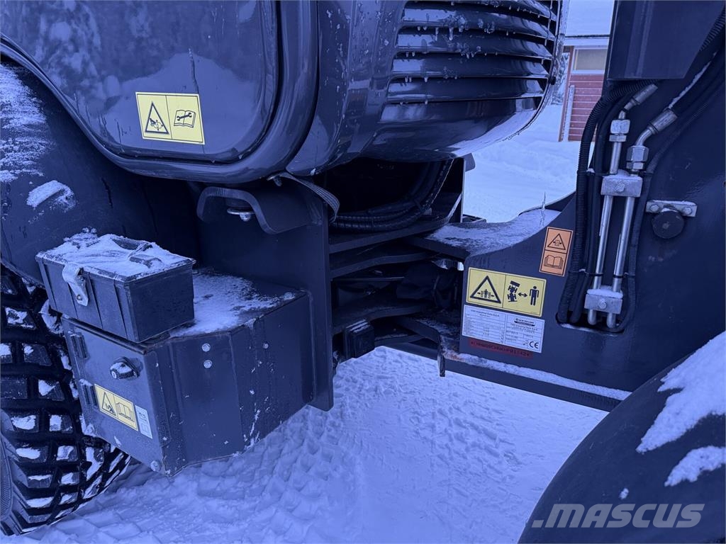 New Holland W80C 轮式装载机