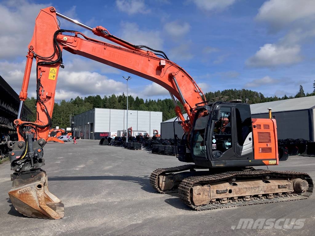 Hitachi ZX225USLC-6 Beltegraver