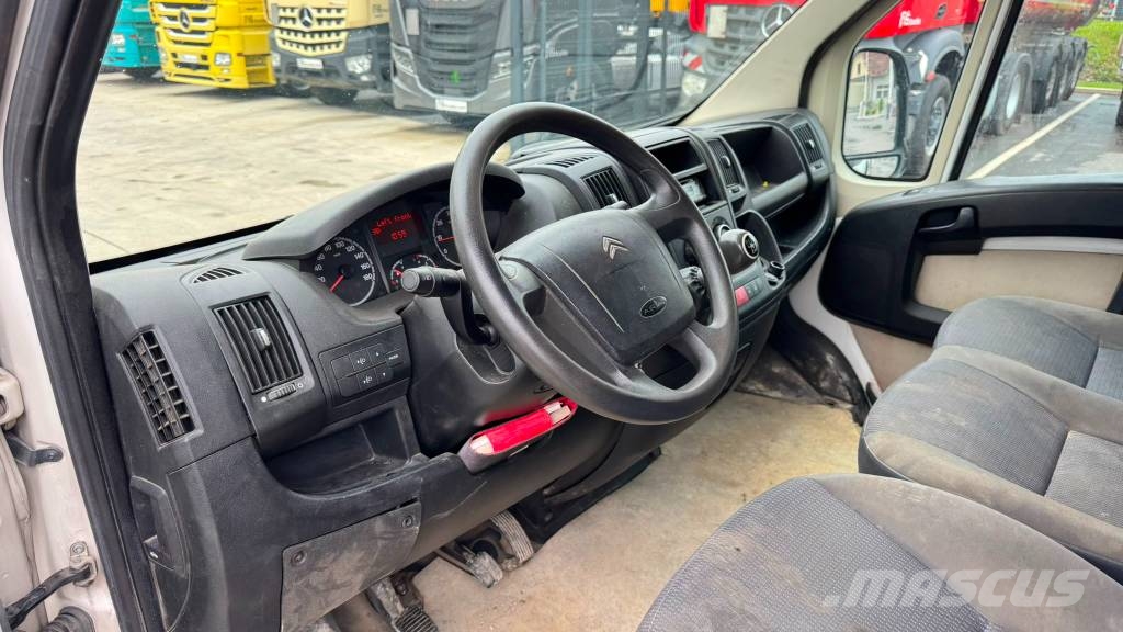 Citroën JUMPER 2.2 HDI stake body 3M - 7 seats Furgonetas cerradas