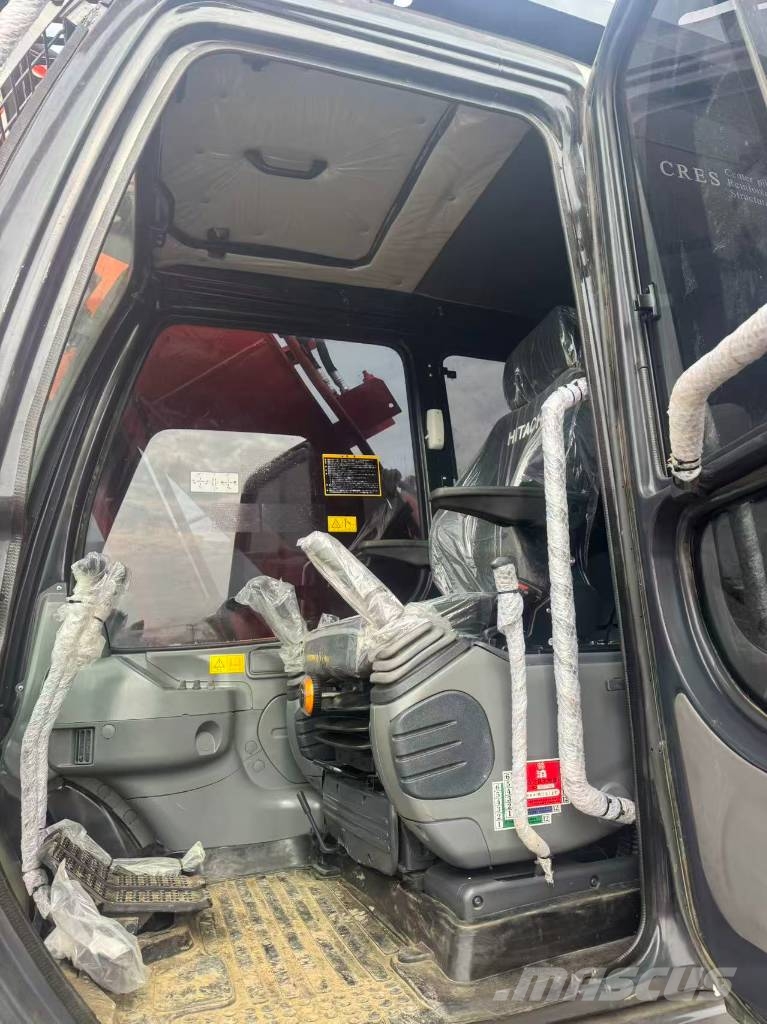 Hitachi ZX200 Гусеничные экскаваторы