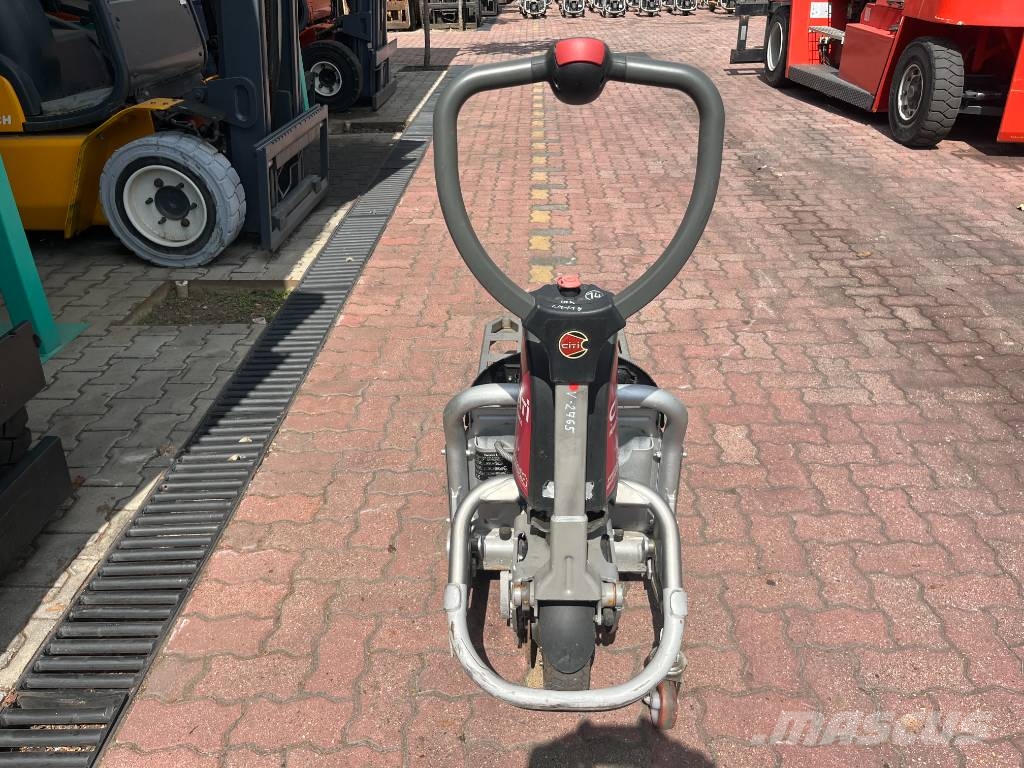 Linde T05 /130/ /SPEC/ V-2765 OB Χειροκίνητο περονοφόρο ανυψωτικό