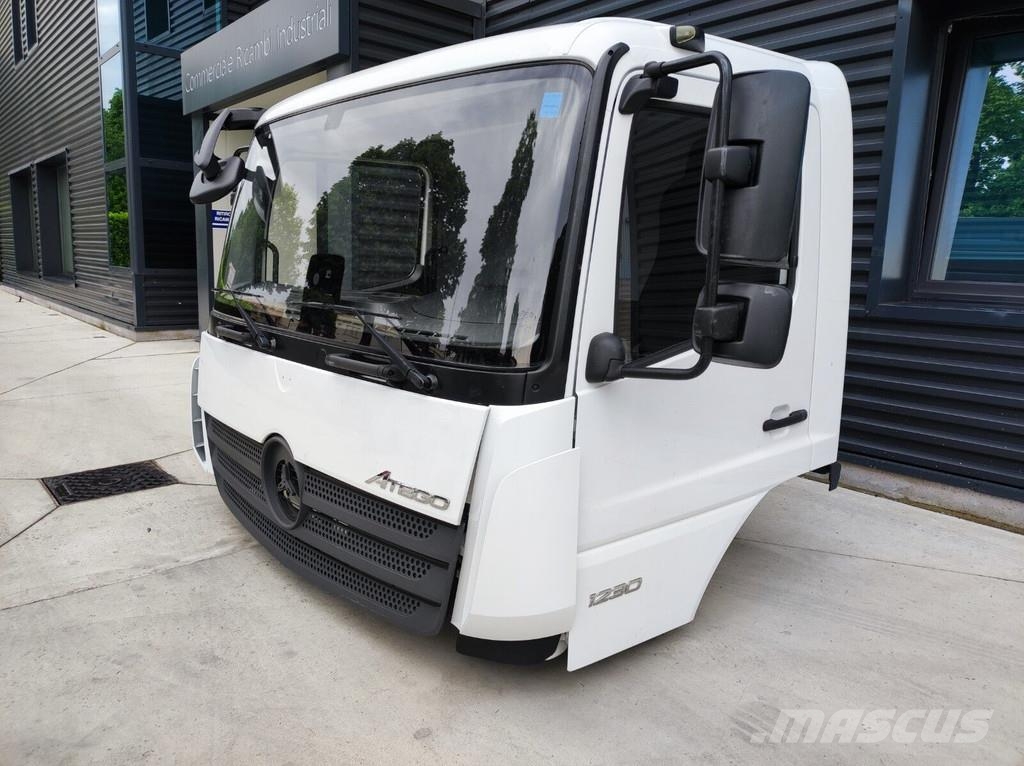 Mercedes-Benz ATEGO 6 CYLINDERS ENGINE TUNNEL EURO 6 Cabinas