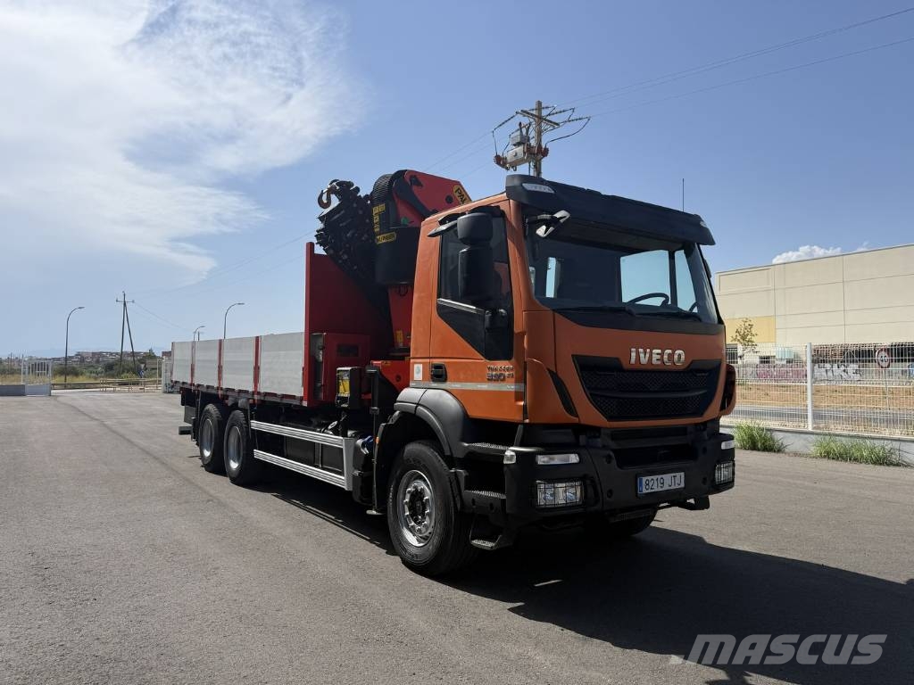 Iveco TRAKKER 330 Snelmontage kranen