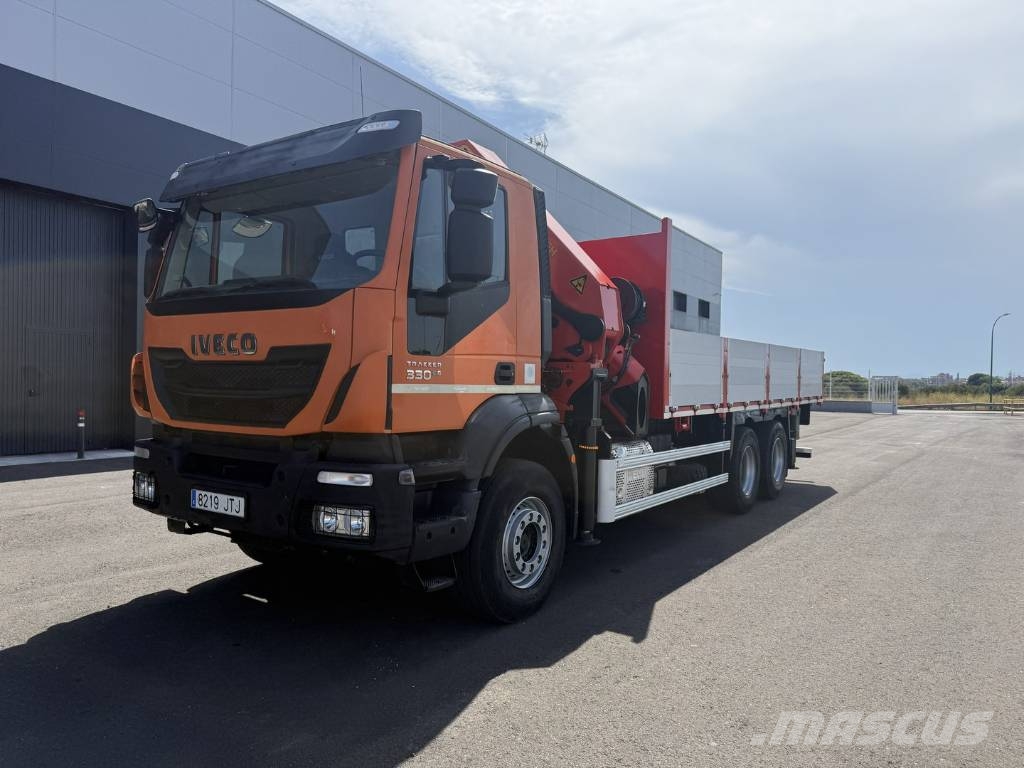 Iveco TRAKKER 330 Snelmontage kranen