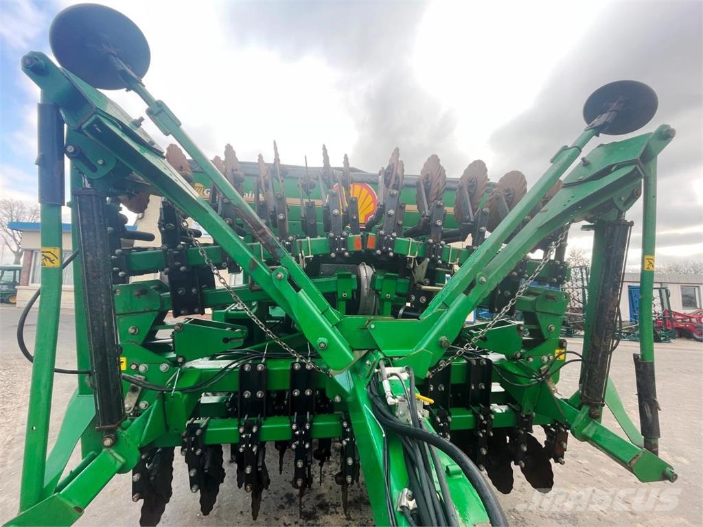 Great Plains NTA 2000 6m Neuer Preis! ماكينات البذر الدقيق