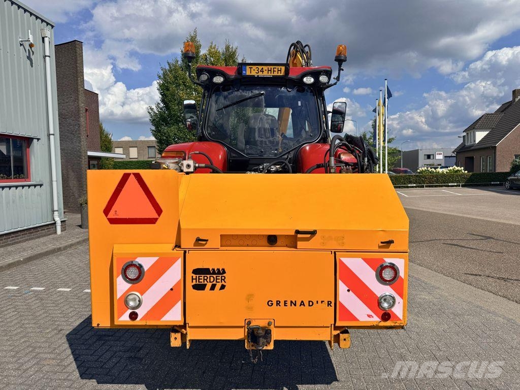 Case IH IH Puma 200 CVXDrive met Herder Trattori