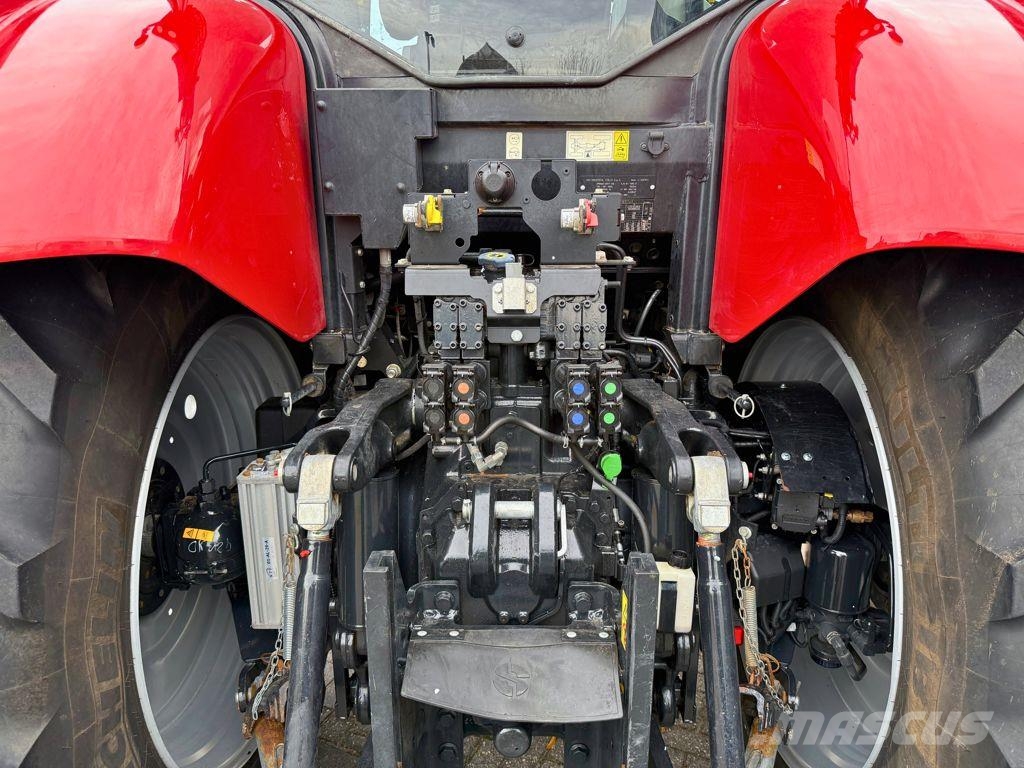 Case IH IH Puma 200 CVXDrive met Herder Trattori