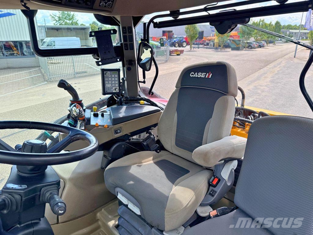Case IH IH Puma 200 CVXDrive met Herder Trattori