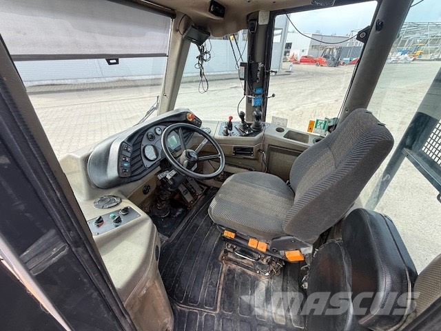 CASE 330 B USED CAB Cabins and interior