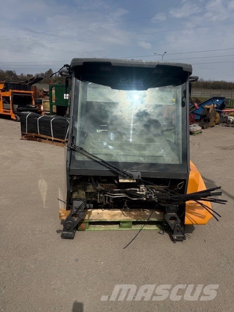 CASE 330 B USED CAB Cabins and interior