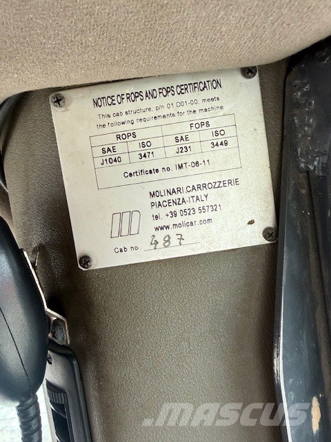 CASE 330 B USED CAB Cabins and interior