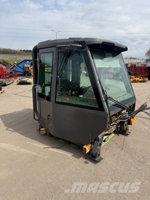 CASE 330 B USED CAB Cabins and interior