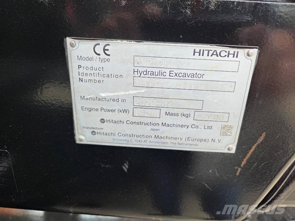 Hitachi ZX250LCN-7, 2020, 6.815h, new chain, new bucket Escavadeiras de esteiras
