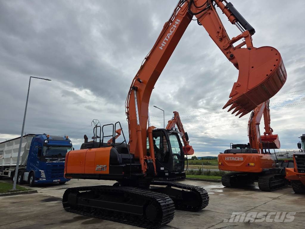 Hitachi ZX250LCN-7, 2020, 6.815h, new chain, new bucket Escavadeiras de esteiras