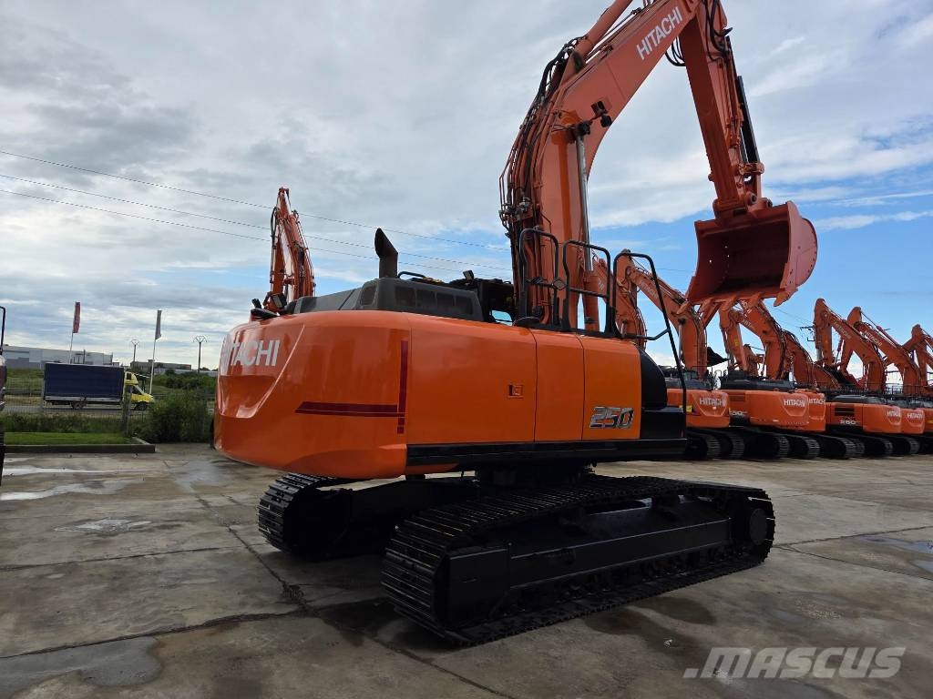 Hitachi ZX250LCN-7, 2020, 6.815h, new chain, new bucket Escavadeiras de esteiras