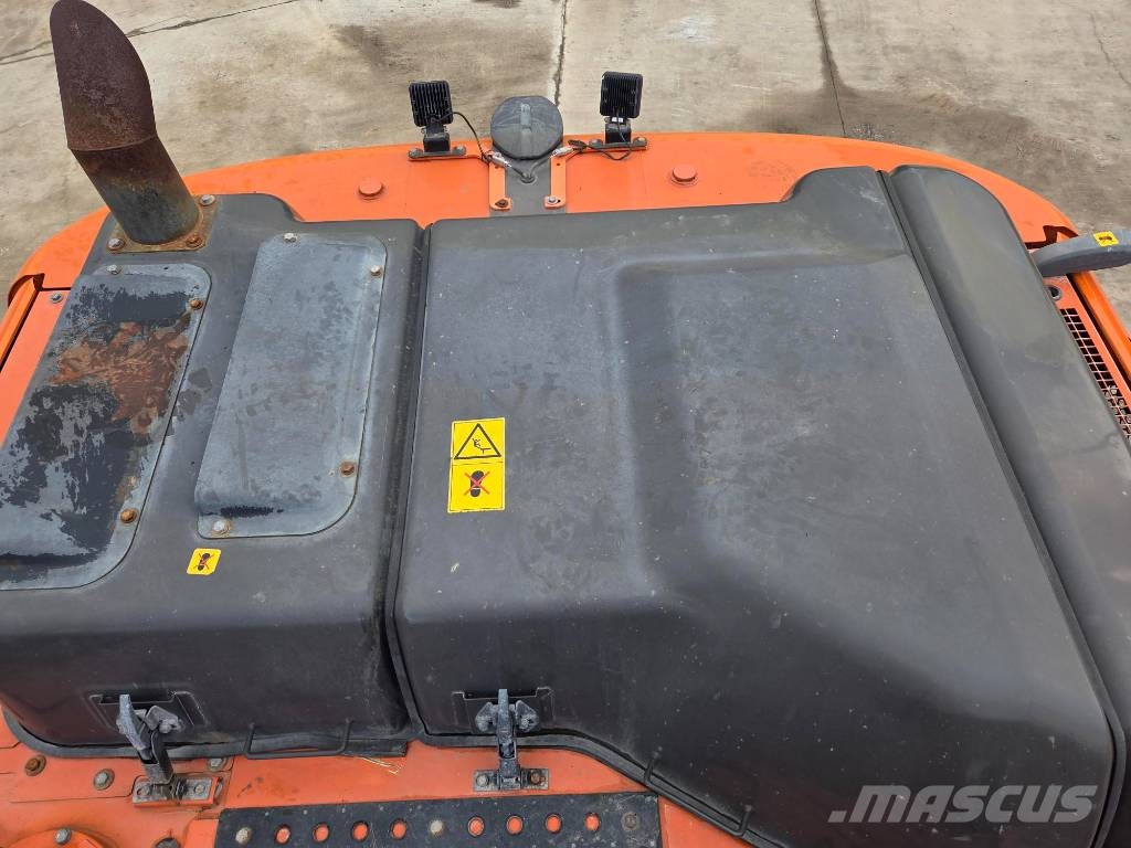 Hitachi ZX250LCN-7, 2020, 6.815h, new chain, new bucket Escavadeiras de esteiras