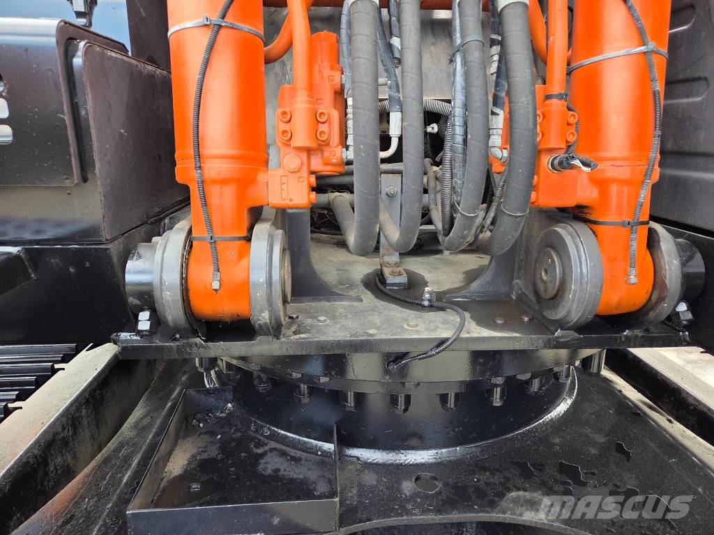 Hitachi ZX250LCN-7, 2020, 6.815h, new chain, new bucket Escavadeiras de esteiras