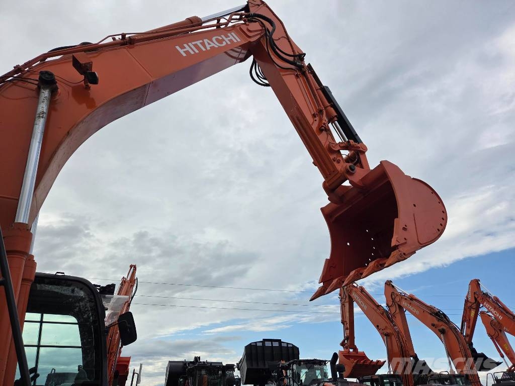 Hitachi ZX250LCN-7, 2020, 6.815h, new chain, new bucket Escavadeiras de esteiras