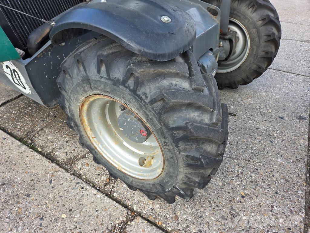 Weidemann T4512 4x4x4 Chariot télescopique