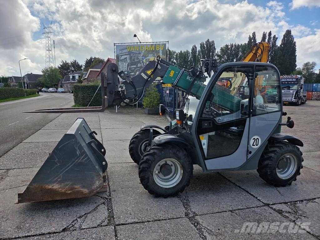 Weidemann T4512 4x4x4 Chariot télescopique