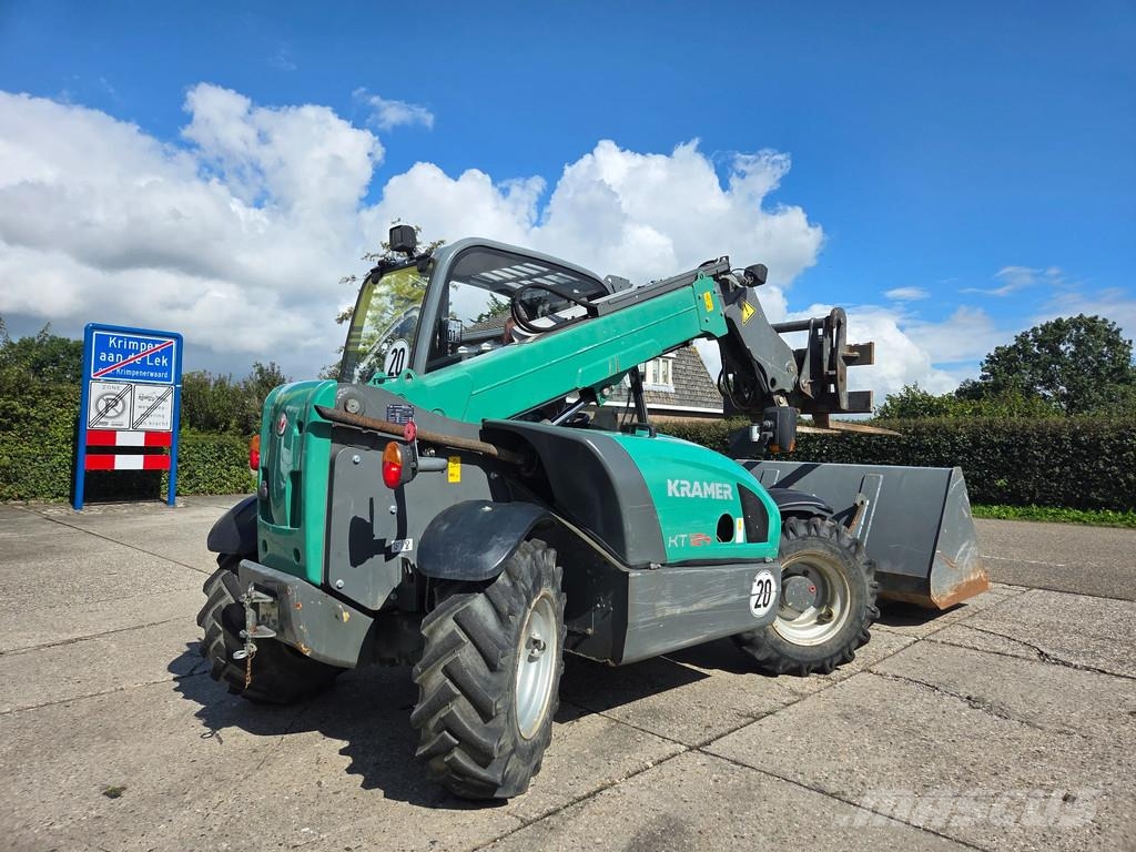 Weidemann T4512 4x4x4 Chariot télescopique