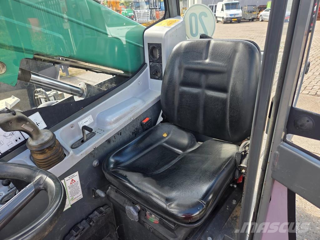 Weidemann T4512 4x4x4 Chariot télescopique