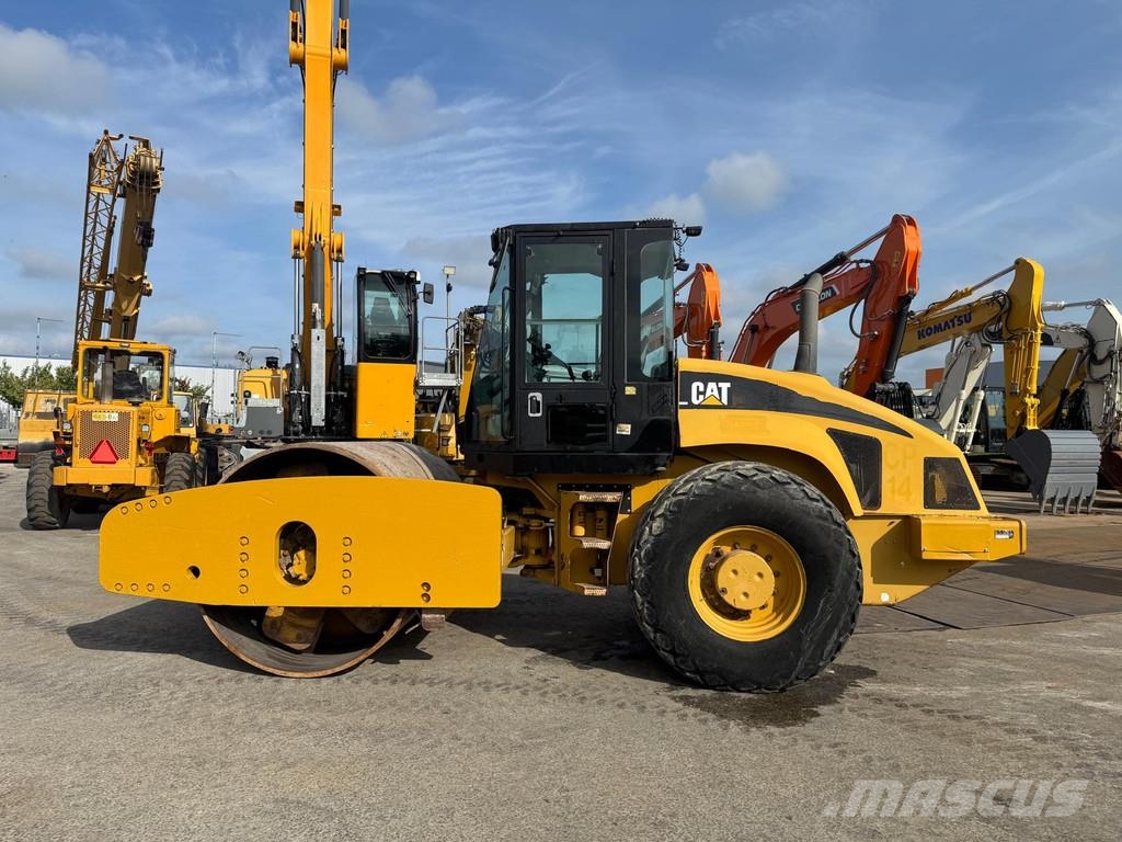 CAT CS 663E . Muut jyrät