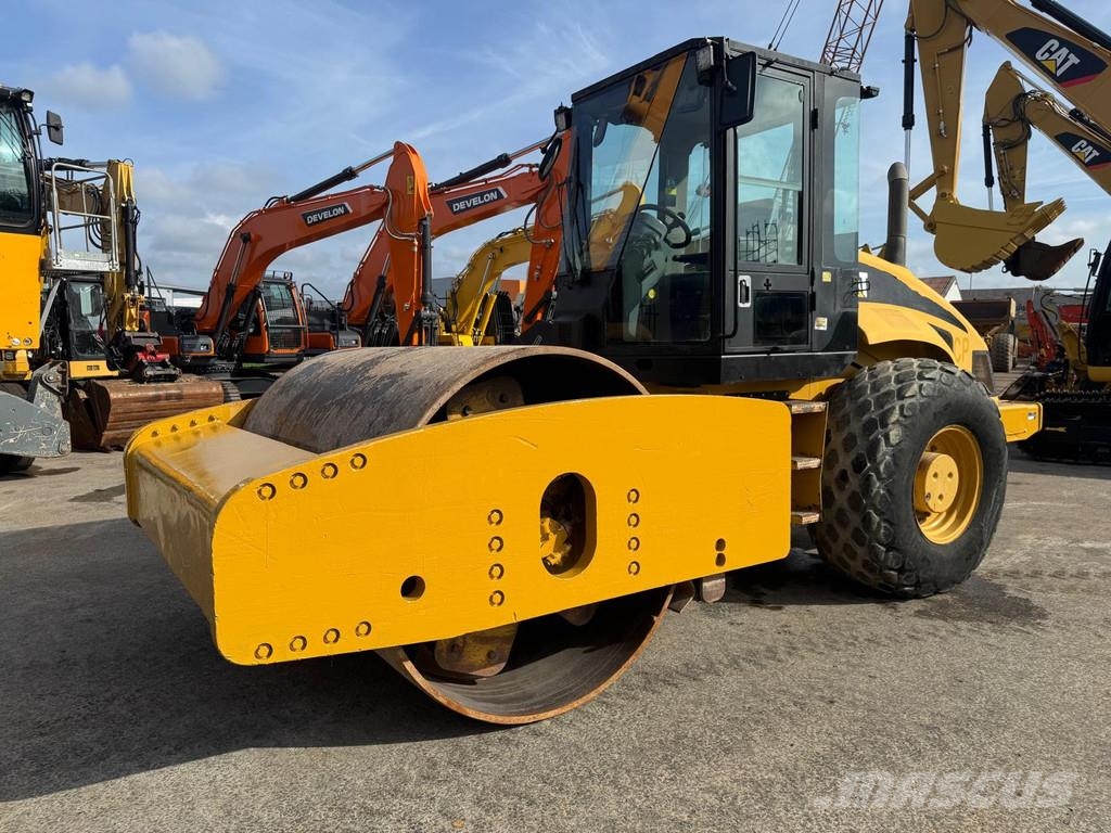 CAT CS 663E . Muut jyrät