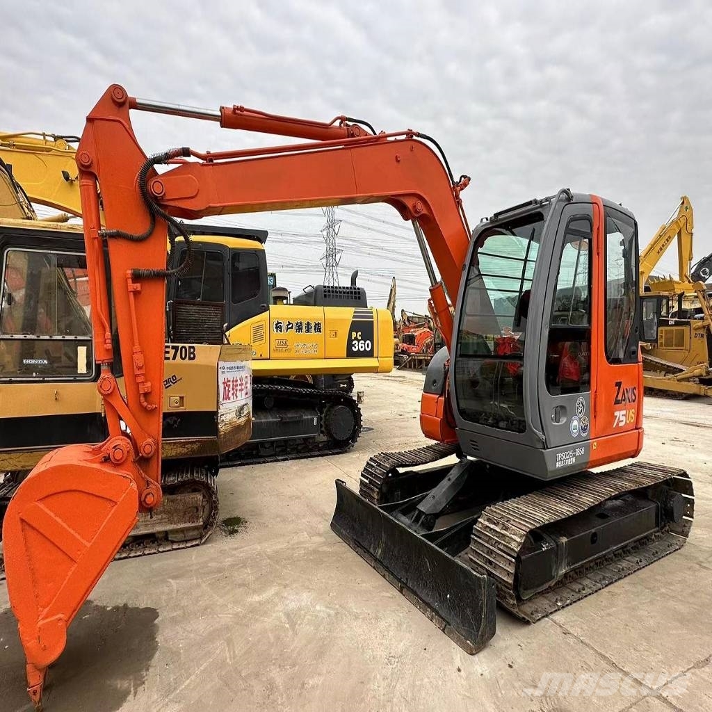 Hitachi ZX 75 US 中型挖掘机
