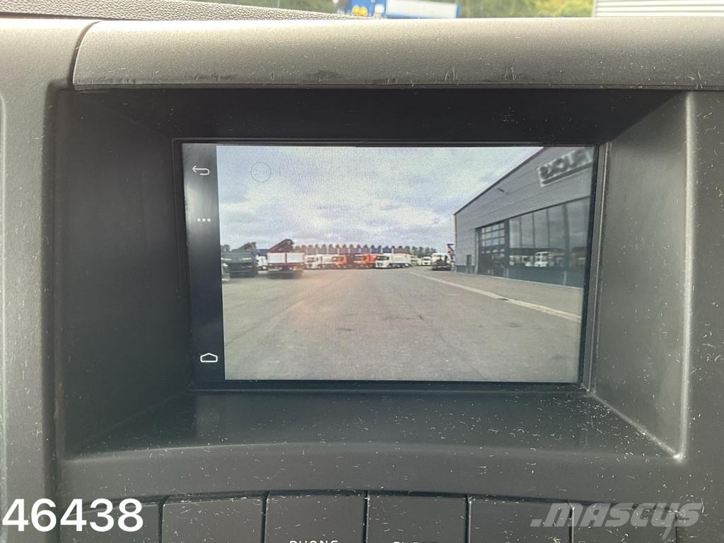 Volvo FMX 460 8x4 Euro 6 HMF 19 Tonmeter Z-kraan Hook lift trucks