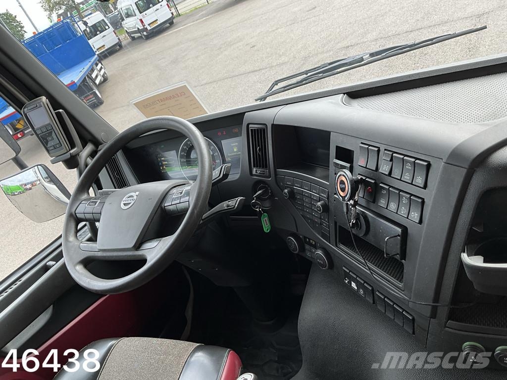 Volvo FMX 460 8x4 Euro 6 HMF 19 Tonmeter Z-kraan Hook lift trucks
