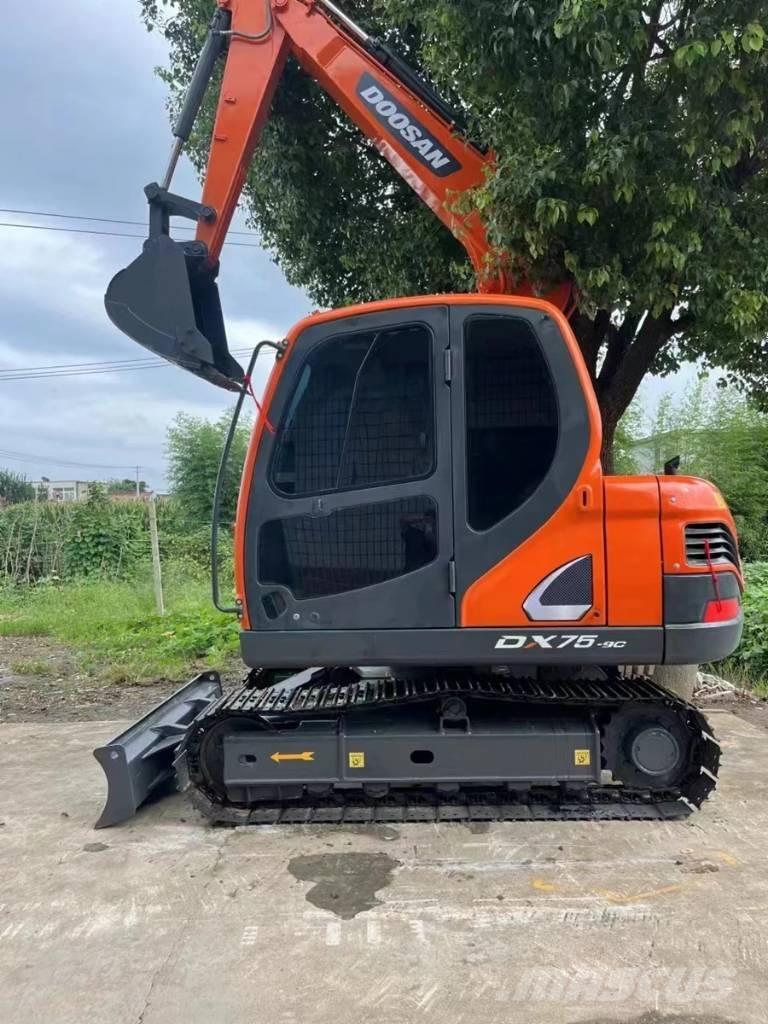 Doosan DX75-9C Midigravere 7 - 12t