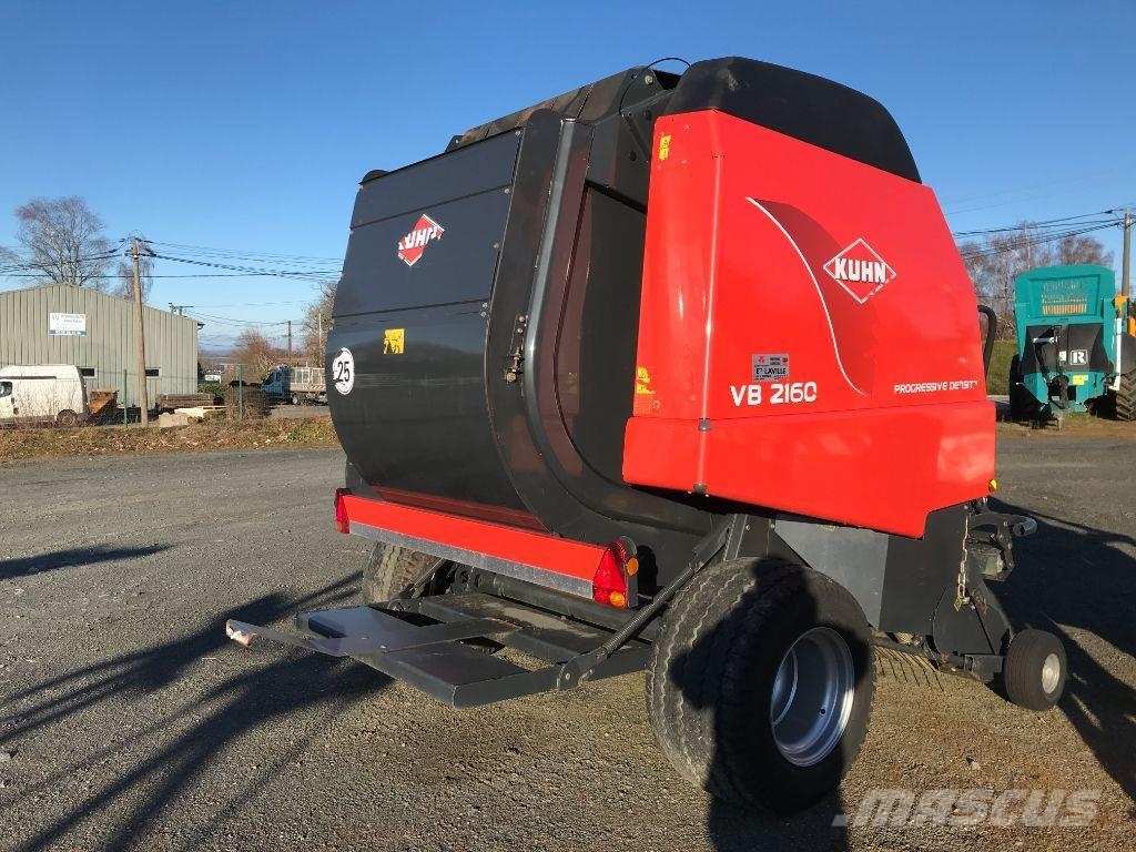 Kuhn VB 2160 圓型牧草打包機