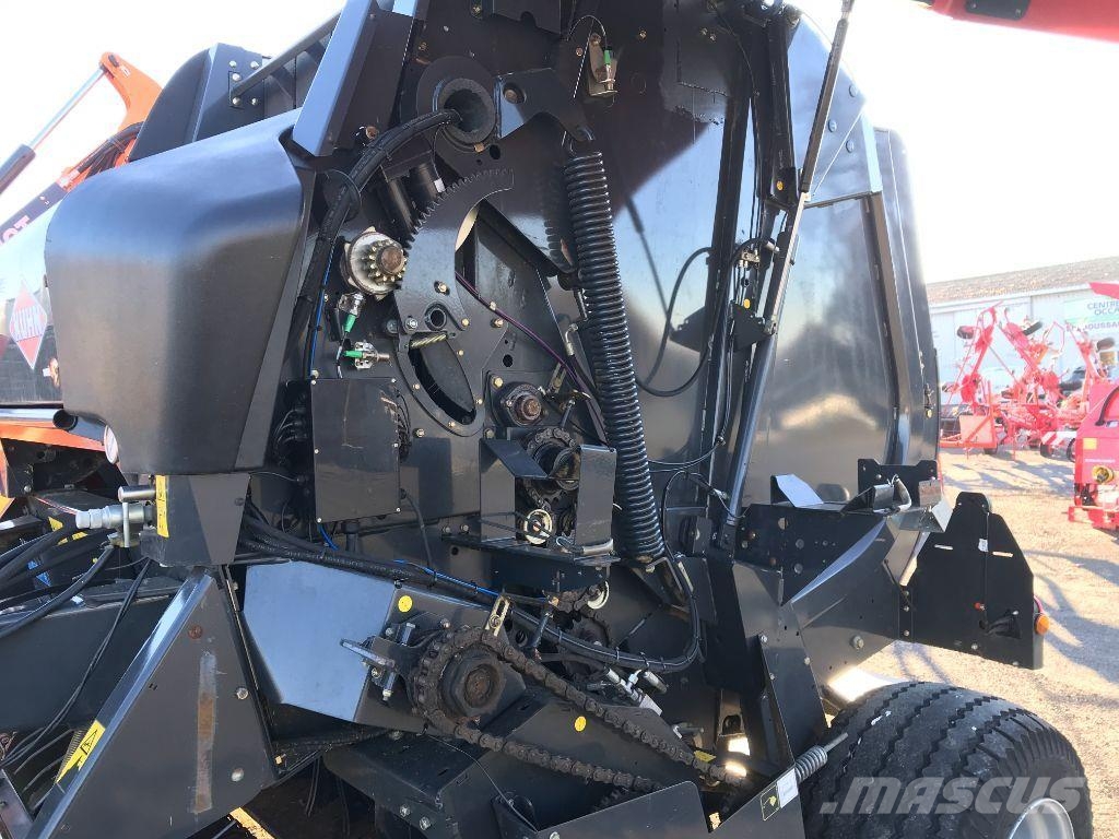 Kuhn VB 2160 圓型牧草打包機