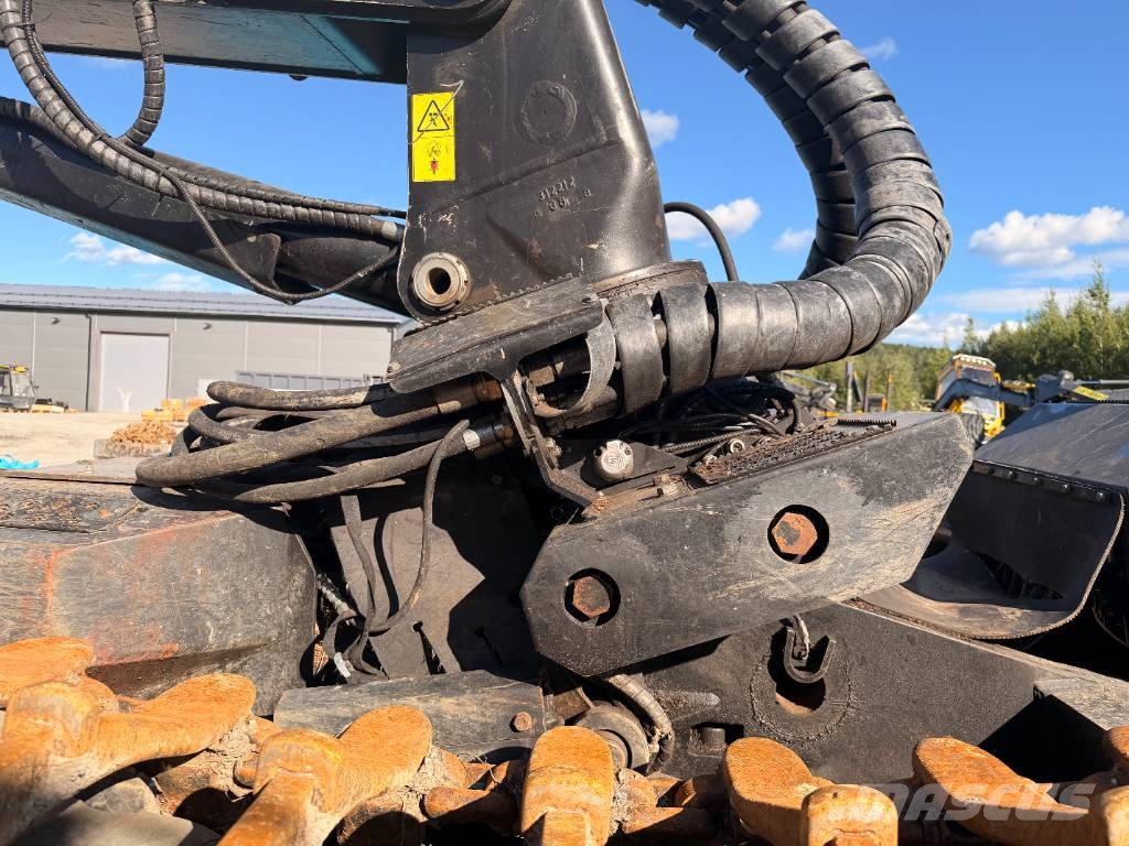 Logset H12 Harvester