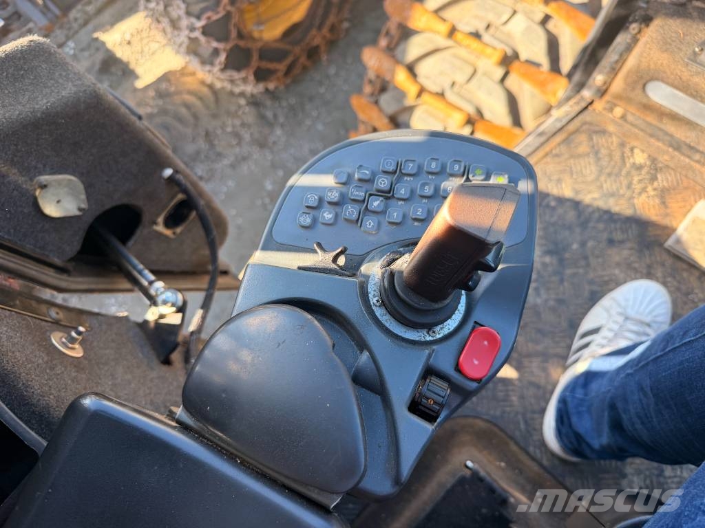 Logset H12 Harvester