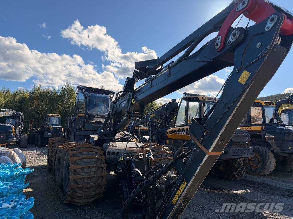 Logset H12 Harvester