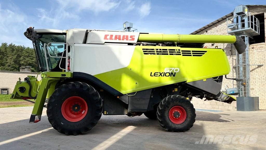 CLAAS Lexion 670 Derliaus nuėmimo kombainai