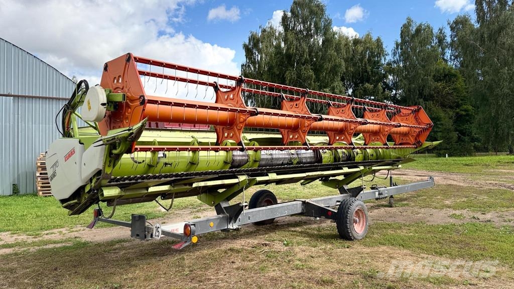 CLAAS Lexion 670 Derliaus nuėmimo kombainai