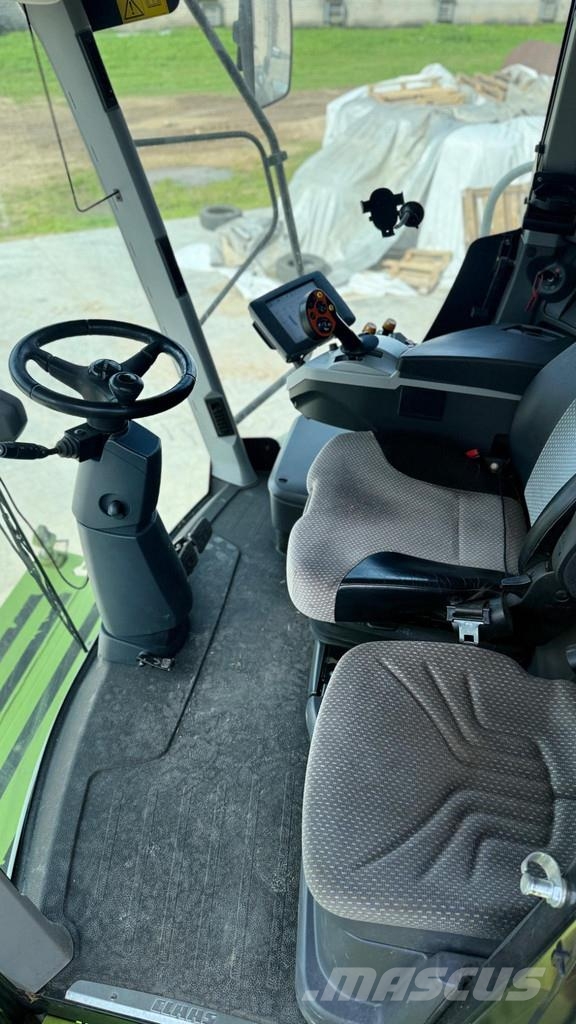 CLAAS Lexion 670 Derliaus nuėmimo kombainai