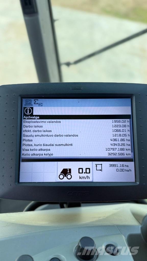 CLAAS Lexion 670 Derliaus nuėmimo kombainai