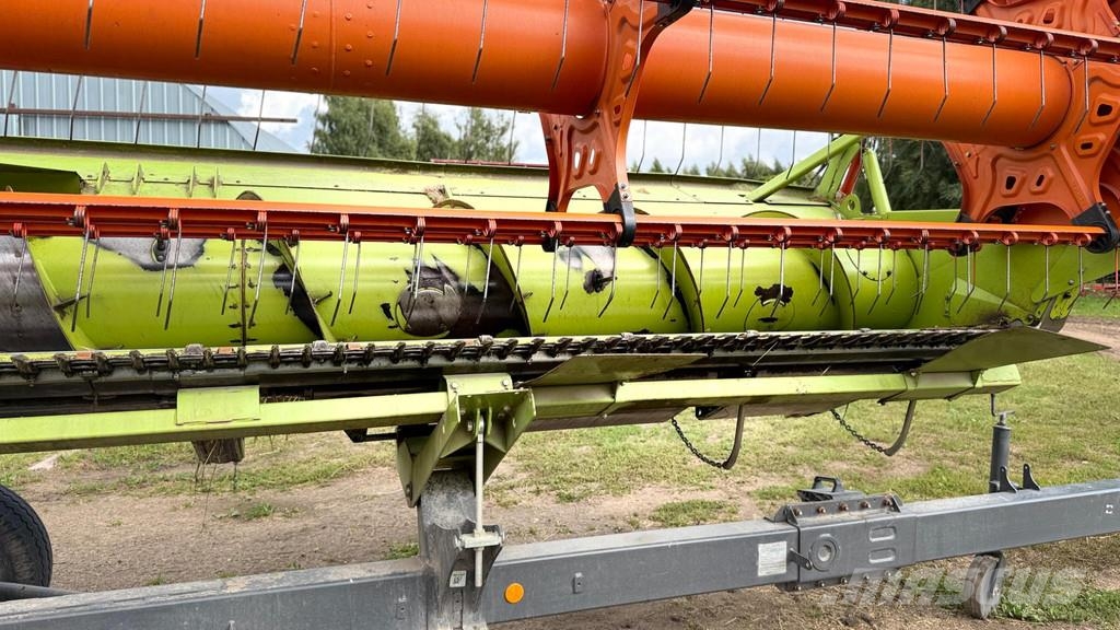 CLAAS Lexion 670 Derliaus nuėmimo kombainai