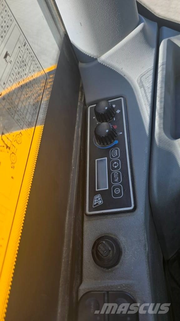 JCB Hydradig JS110W Excavadoras de ruedas