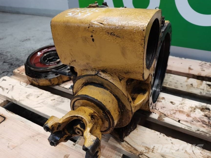 CAT TH 82 differential Z-ITA-753386} Mosty, wały i osie