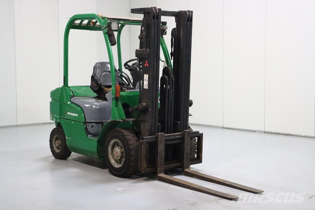 Mitsubishi FD25N Dízel targoncák