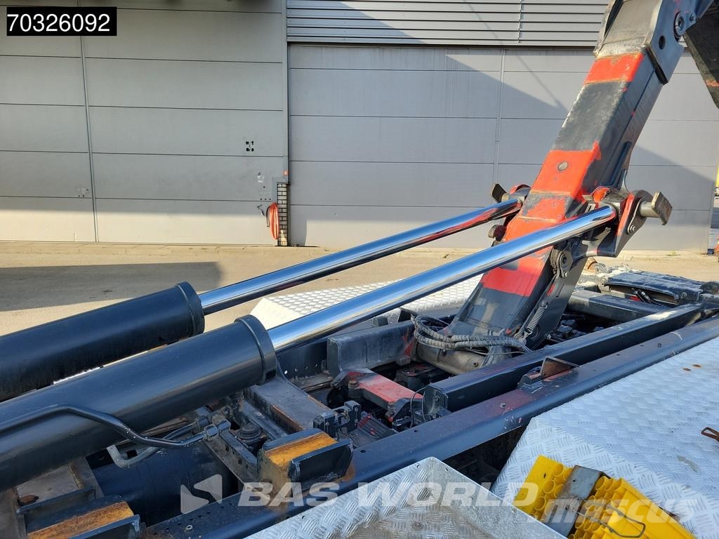 Mercedes-Benz Arocs 3245 8X4 HIAB XR26Z56 containersystem Steel Camion con gancio di sollevamento
