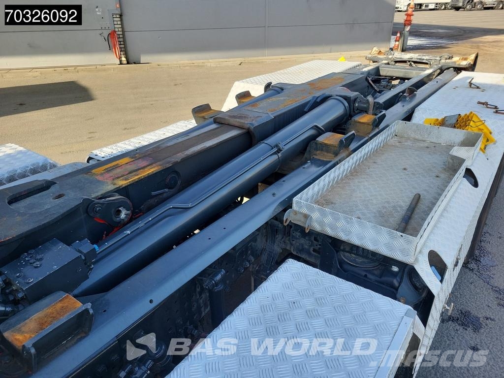 Mercedes-Benz Arocs 3245 8X4 HIAB XR26Z56 containersystem Steel Camion con gancio di sollevamento